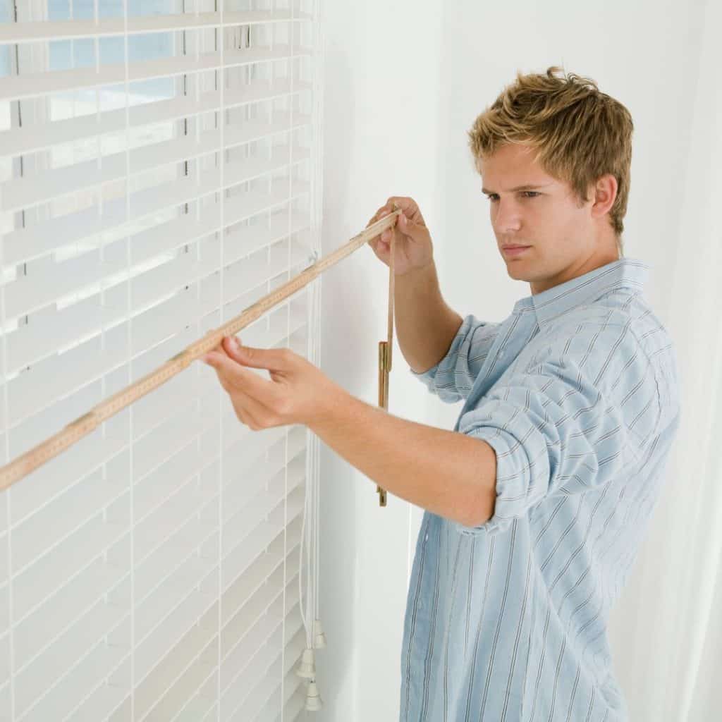 Blinds measurement.
